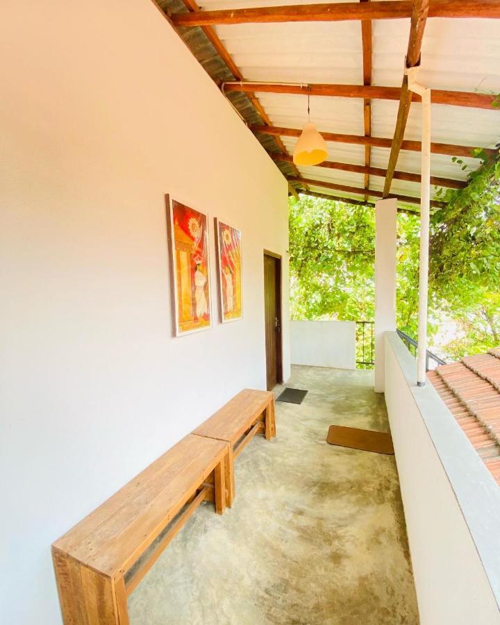 Hotel Coconut Reach Mirissa Exterior foto